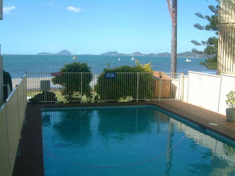 Beachfront Bangalee Apartment Picture 3