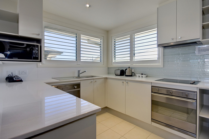 Cool, calm and collected Picture 3