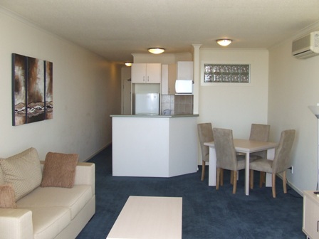 Ideal Holiday Residence Picture 3