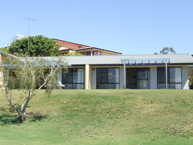 Ideal Holiday Residence in Port Stephens Picture 2