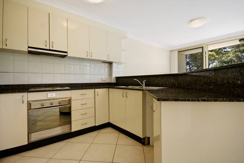 MUST SELL - At Rock Bottom Prices! Picture 3