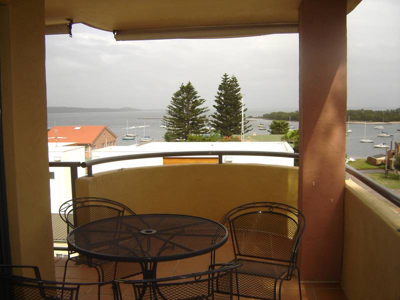 Sensational World Class Views over Sunset Beach Picture 1