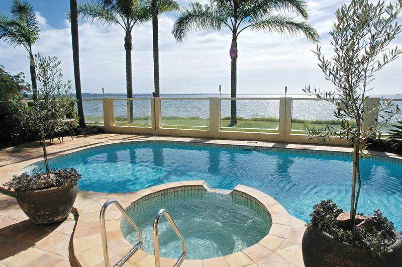 ULTIMATE BEACHFRONT RESIDENCE
- Unparalleled Lifestyle Picture 2