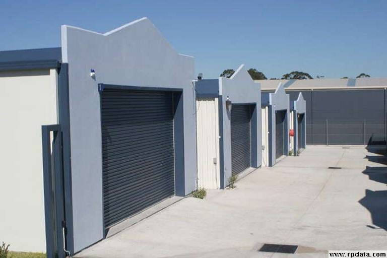 Commercial shed Picture 3