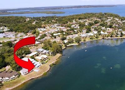 UNIQUE BEACHFRONT OPPORTUNITY! Picture UNIQUE BEACHFRONT OPPORTUNITY! Picture