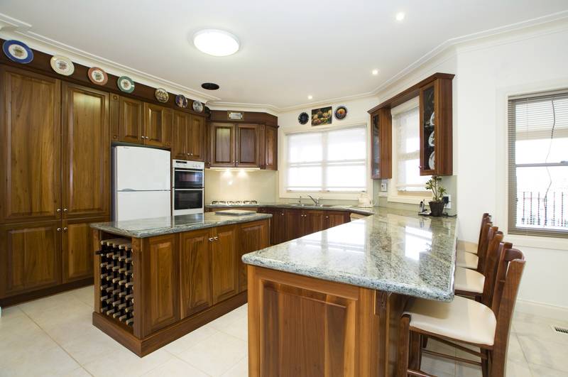 Classically Designed & Impressively Featured Picture 2