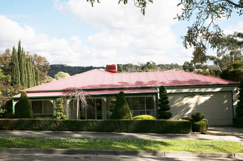 Light, Bright & Full of Charm! Picture 1