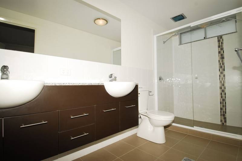 1 WEEKS FREE RENT Picture 3