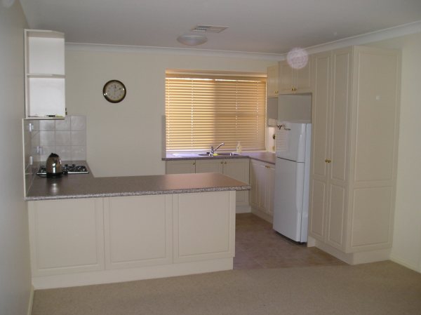 Single Level Villa Picture 3