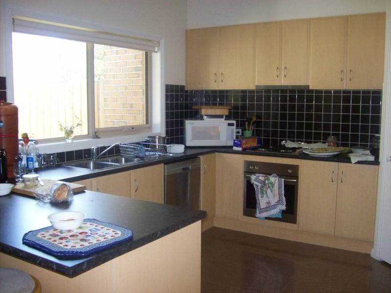 Young, Bright and Modern Picture 3