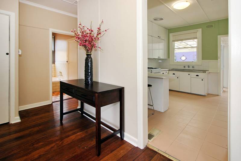 Walk to EVERYTHING Picture 2