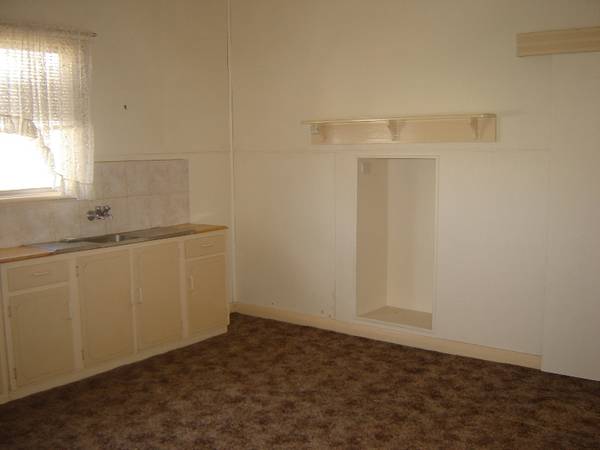 249 William Lane Picture 3