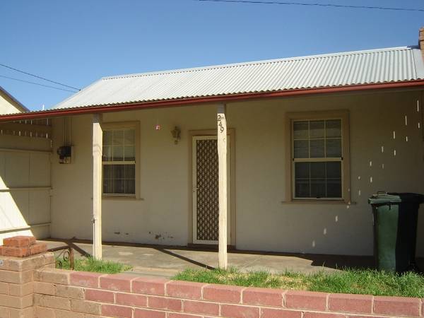 249 William Lane Picture 1