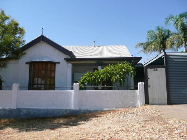 231 Chapple Street Picture 1