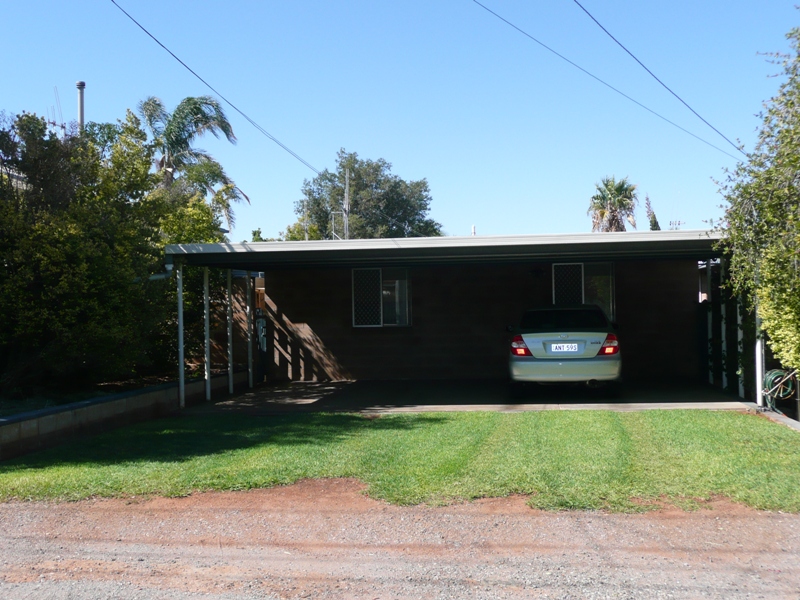 2 x 2 B/R Brick Flats Picture 1