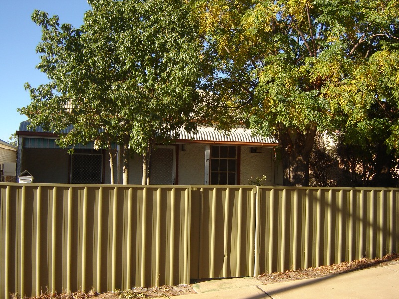 180 Sulphide Street Picture 1