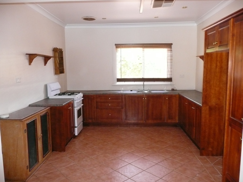 471 Morgan Street Picture 3