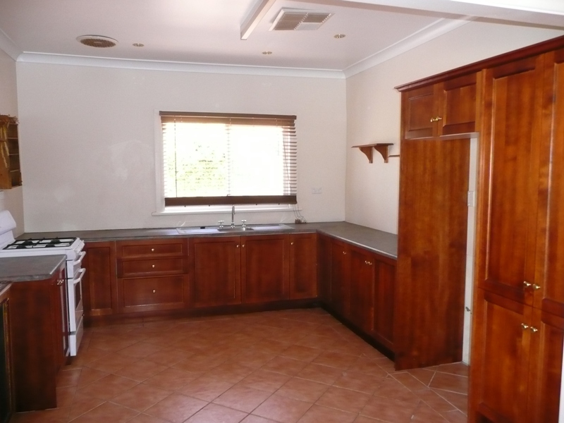 471 Morgan Street Picture 2