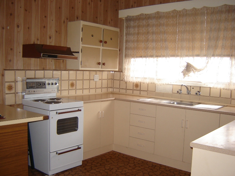 648 William Street Picture 3