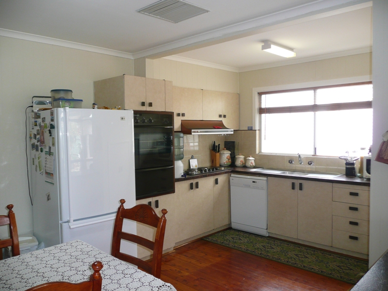 Full of Surprises Picture 2