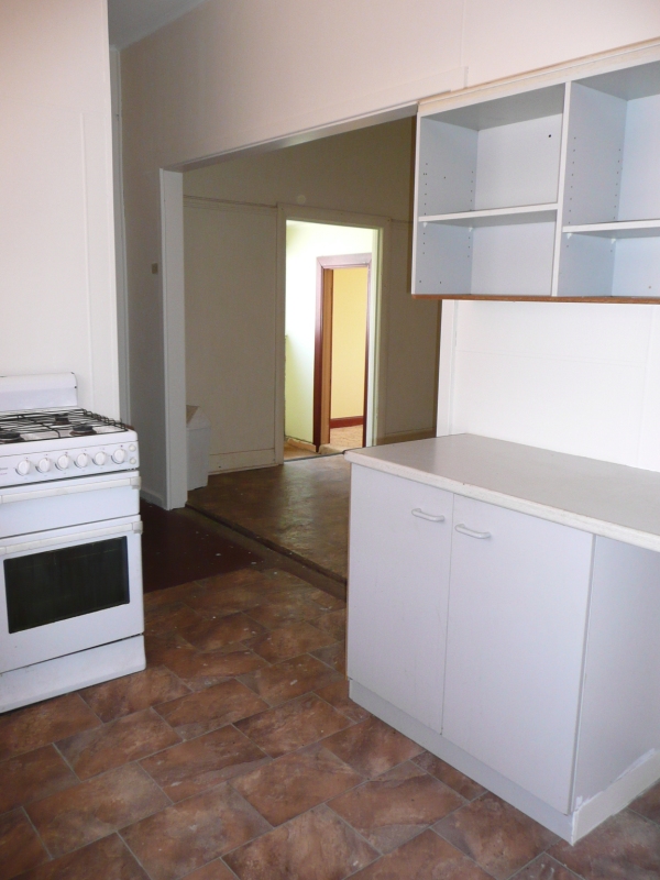 294 Brookfield Ave Picture