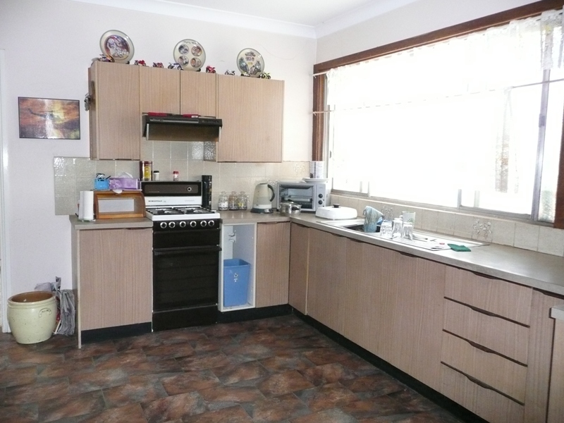 694 Chapple Street Picture