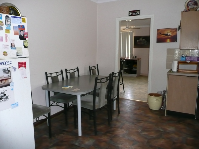 694 Chapple Street Picture