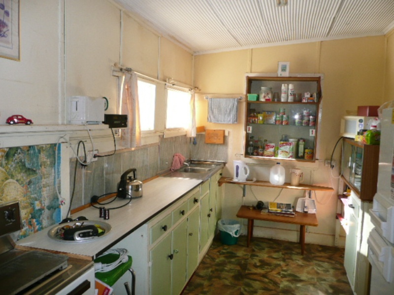 Sentimental Charm Picture 2