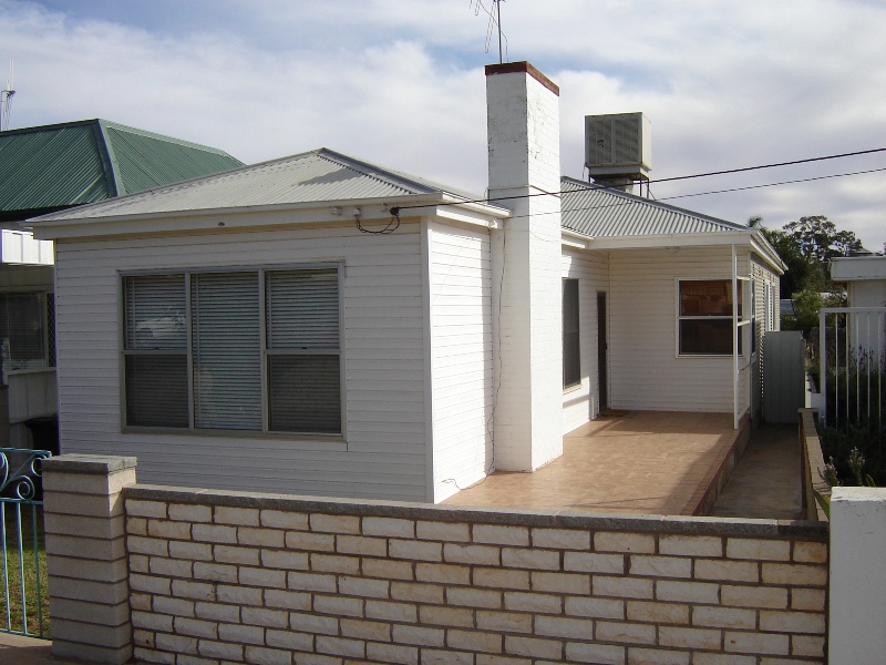 174 William Street Picture 1