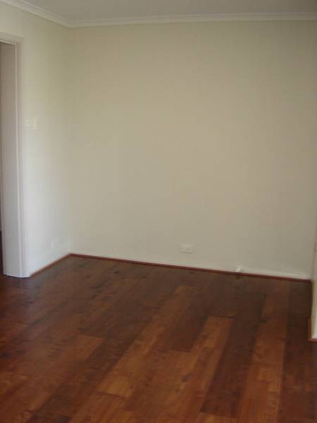 340 Hebbard Street Picture 3