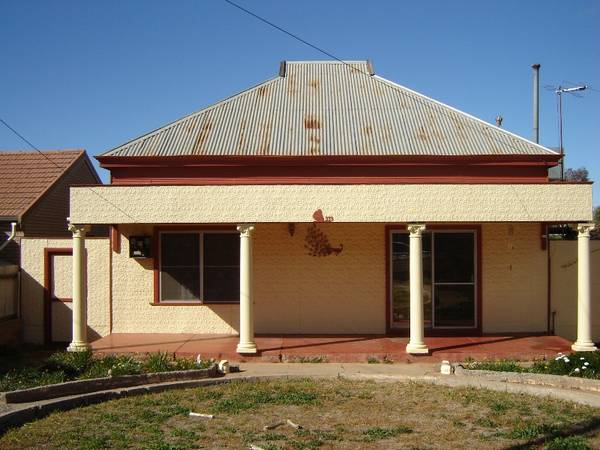 333 Morgan Lane Picture 1