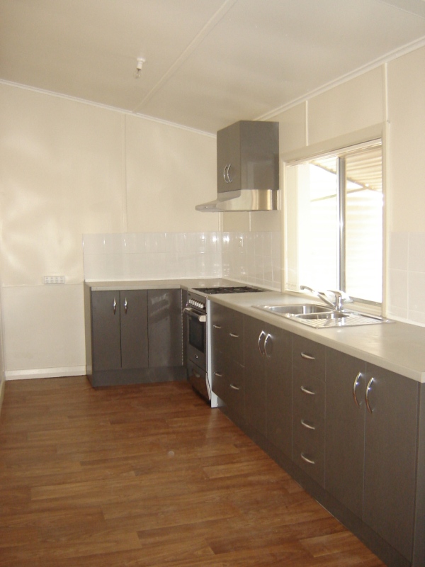 183 Zebina Street Picture 2