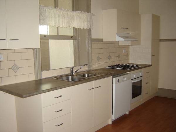 240 Oxide Street Picture 2