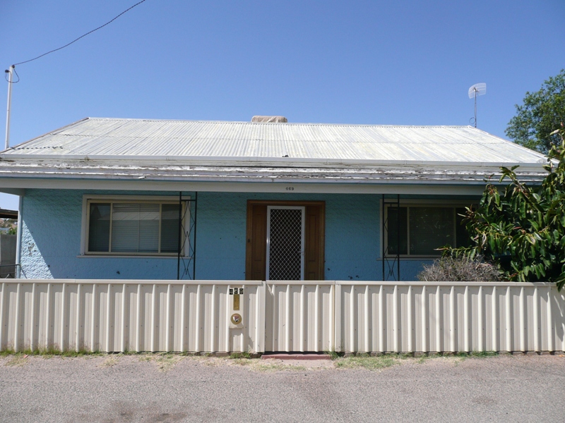 On the Starting Blocks Picture 1