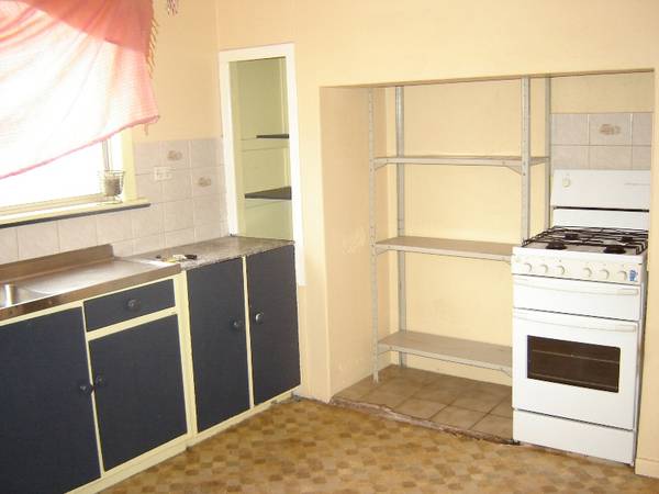 155 Gaffney Street Picture 2