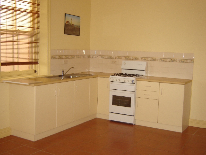 174A Cobalt Street Picture 2