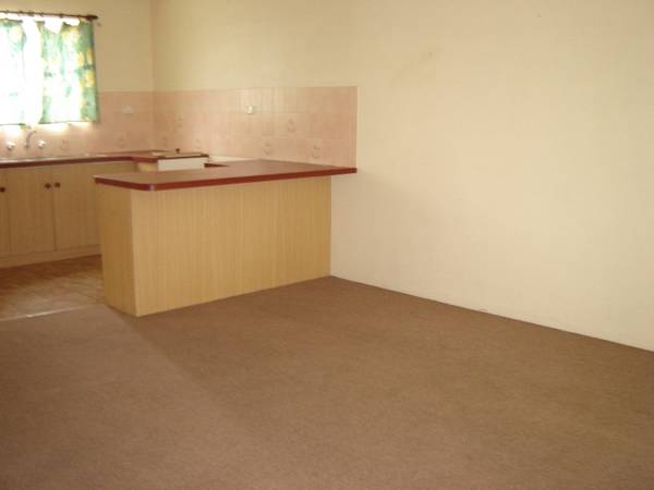 2/660 Blende Street Picture 3