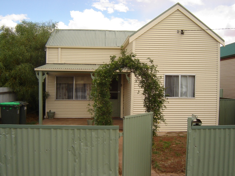 231 Mercury Street Picture 1