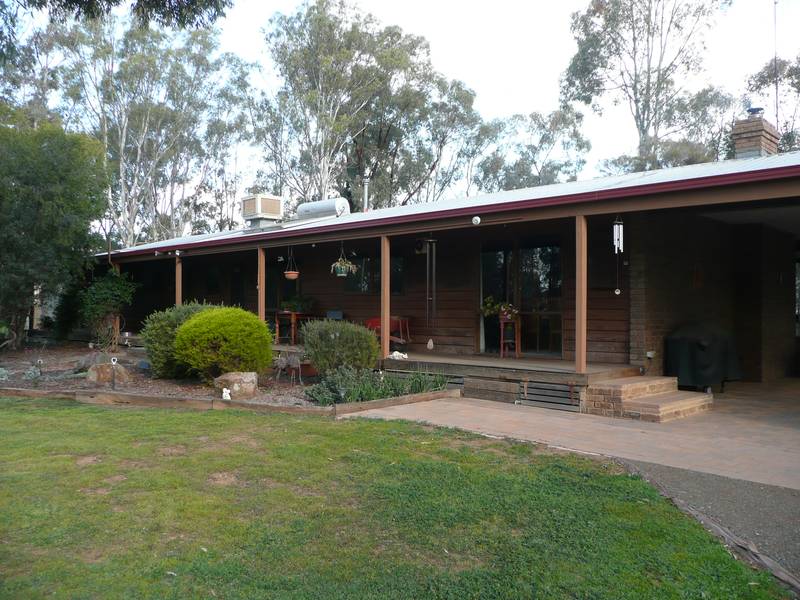 MURRAY RIVER NEXT DOOR Picture 1