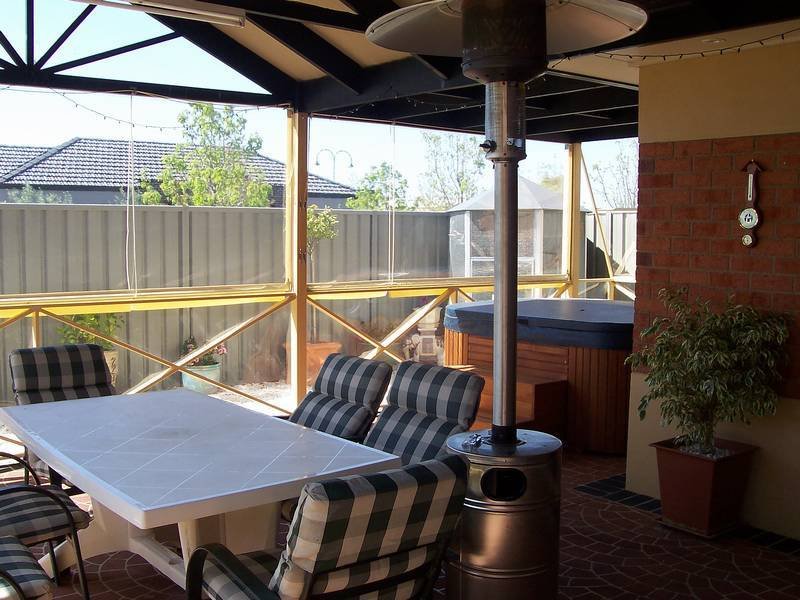 ROOM FOR ALL! Picture 3