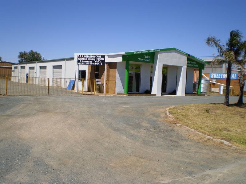 HIGH PROFILE COMMERCIAL PROPERTY Picture 1