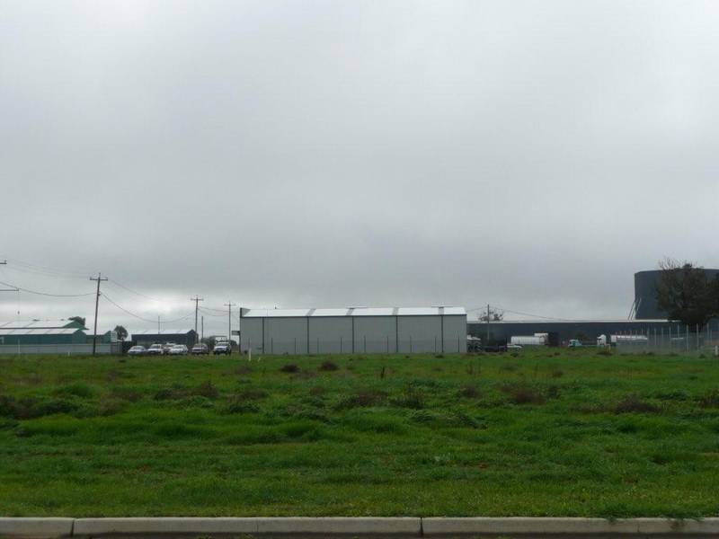 INDUSTRIAL LAND FOR SALE Picture 1