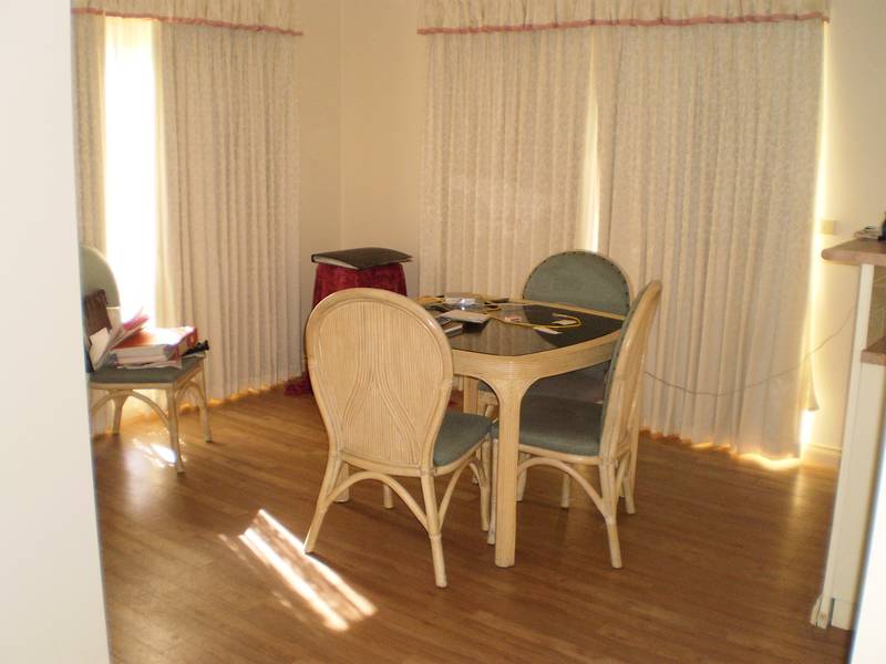 QUIET COURT Picture 3