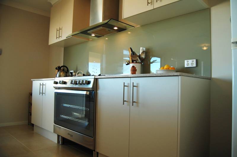 Near New, Close to Town Picture 2