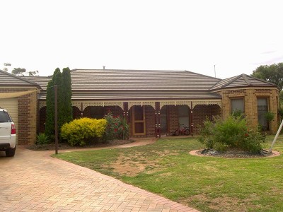 MODERN LIVING IN OLDER STYLE Picture MODERN LIVING IN OLDER STYLE Picture