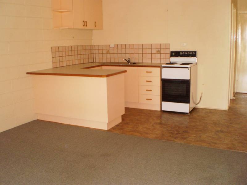 NEAT AND AFFORDABLE Picture 3