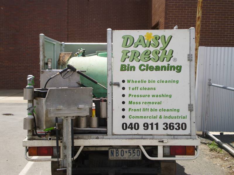 ONE PERSON BUSINESS Picture 3