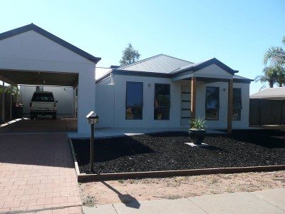 LIVING IN LUXURY Picture