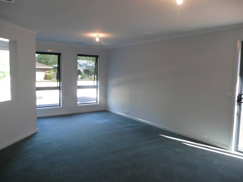 LIVING IN LUXURY Picture 2