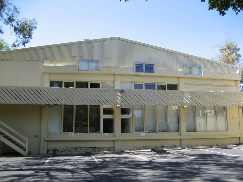 AFFORDABLE 3 LEVEL OFFICE Picture 1